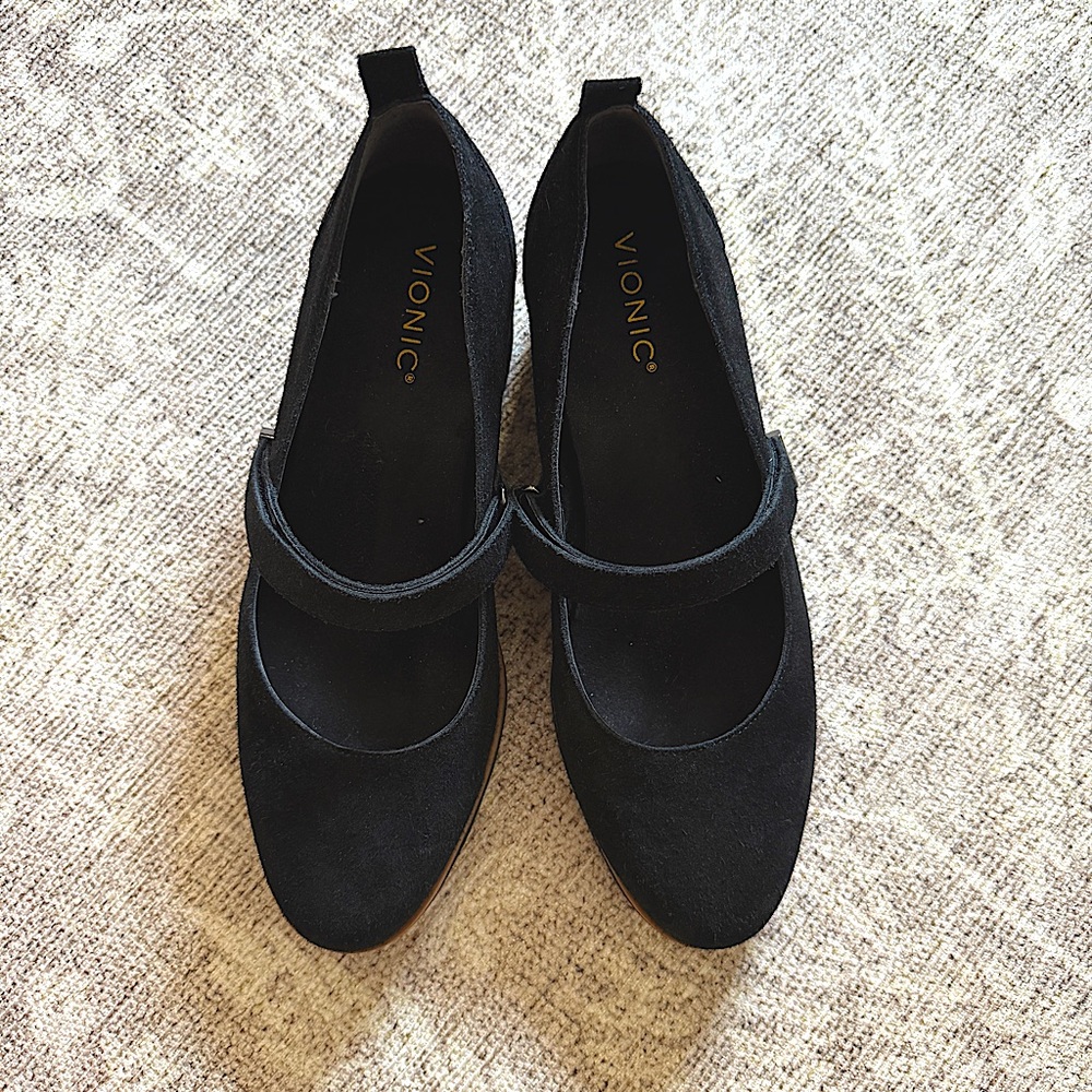 Vionic Black Suede Mary Jane Wedges 10 Wide 
Like New! - Picture 2 of 6